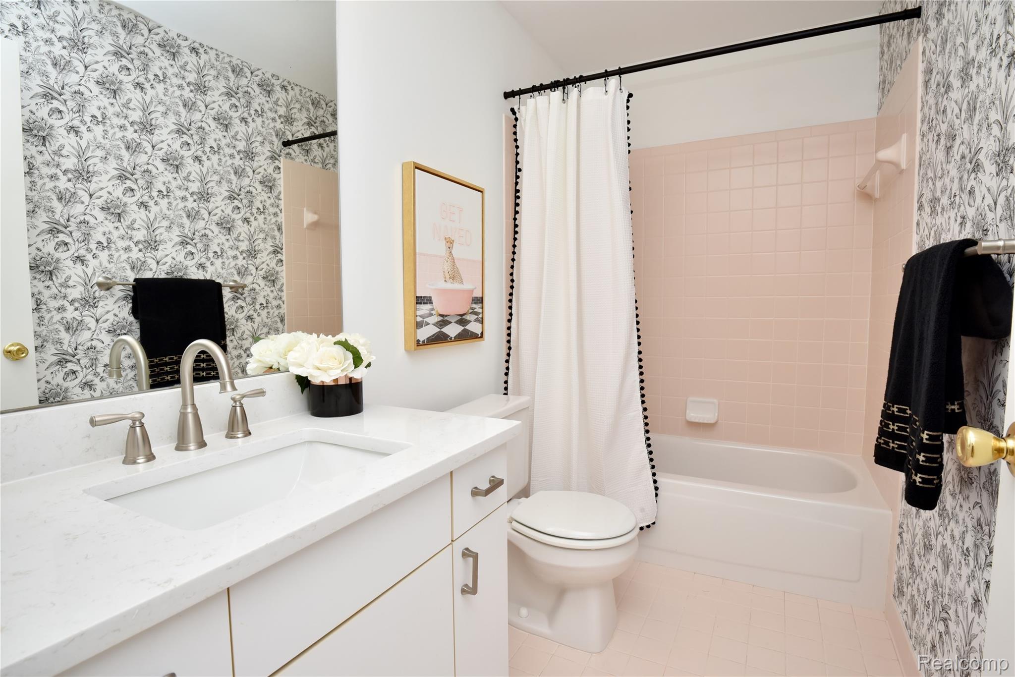 484 Newburne Pointe 36
