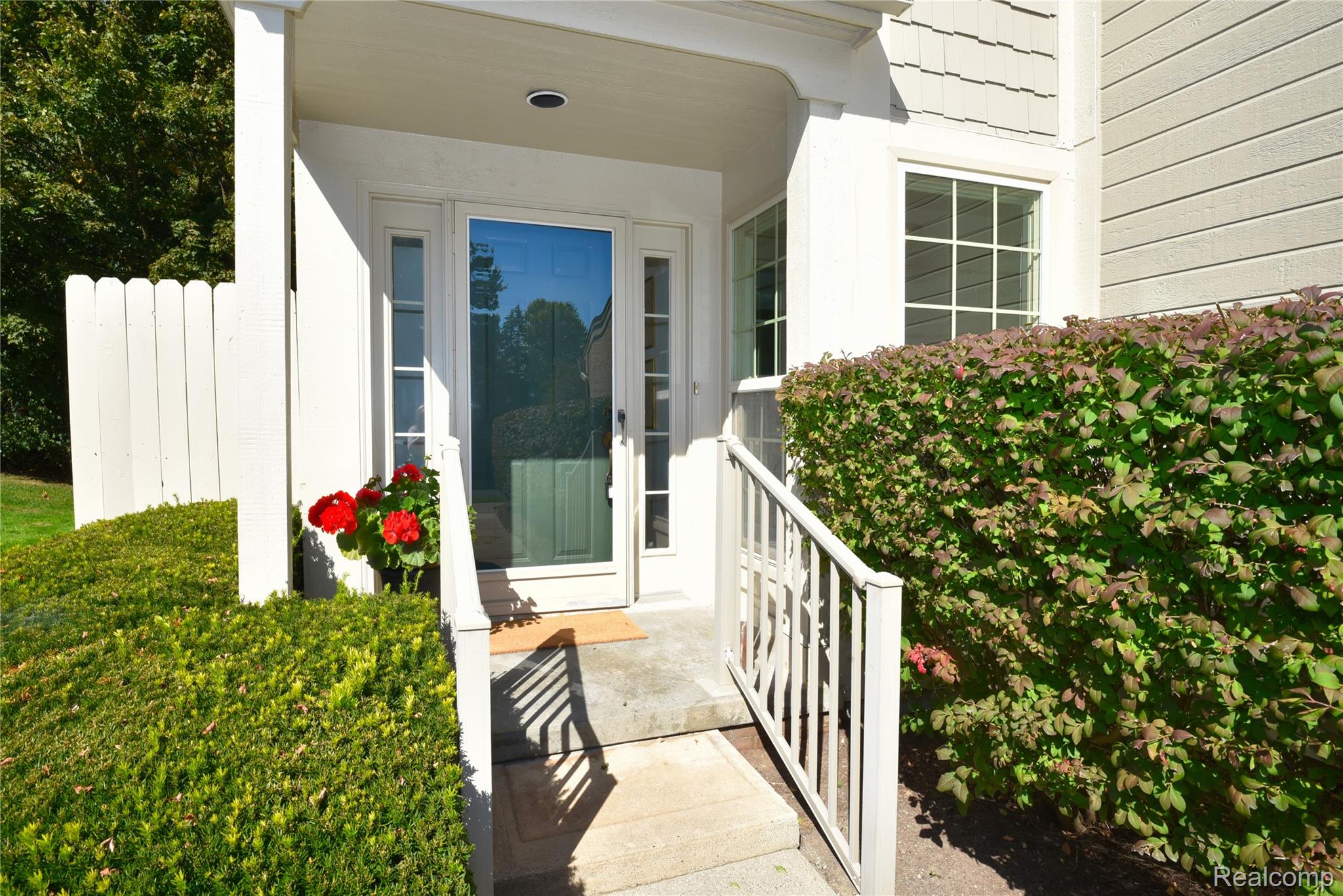484 Newburne Pointe 36