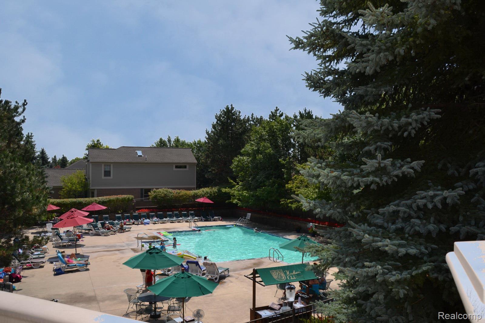 484 Newburne Pointe 36