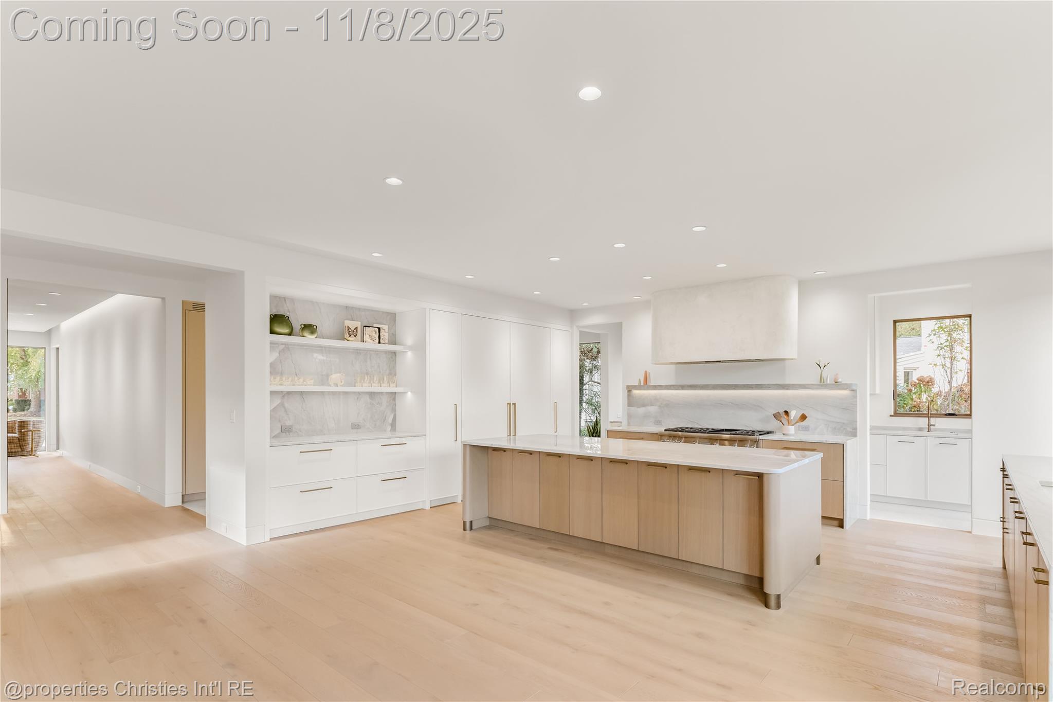 1260 Lyonhurst Street