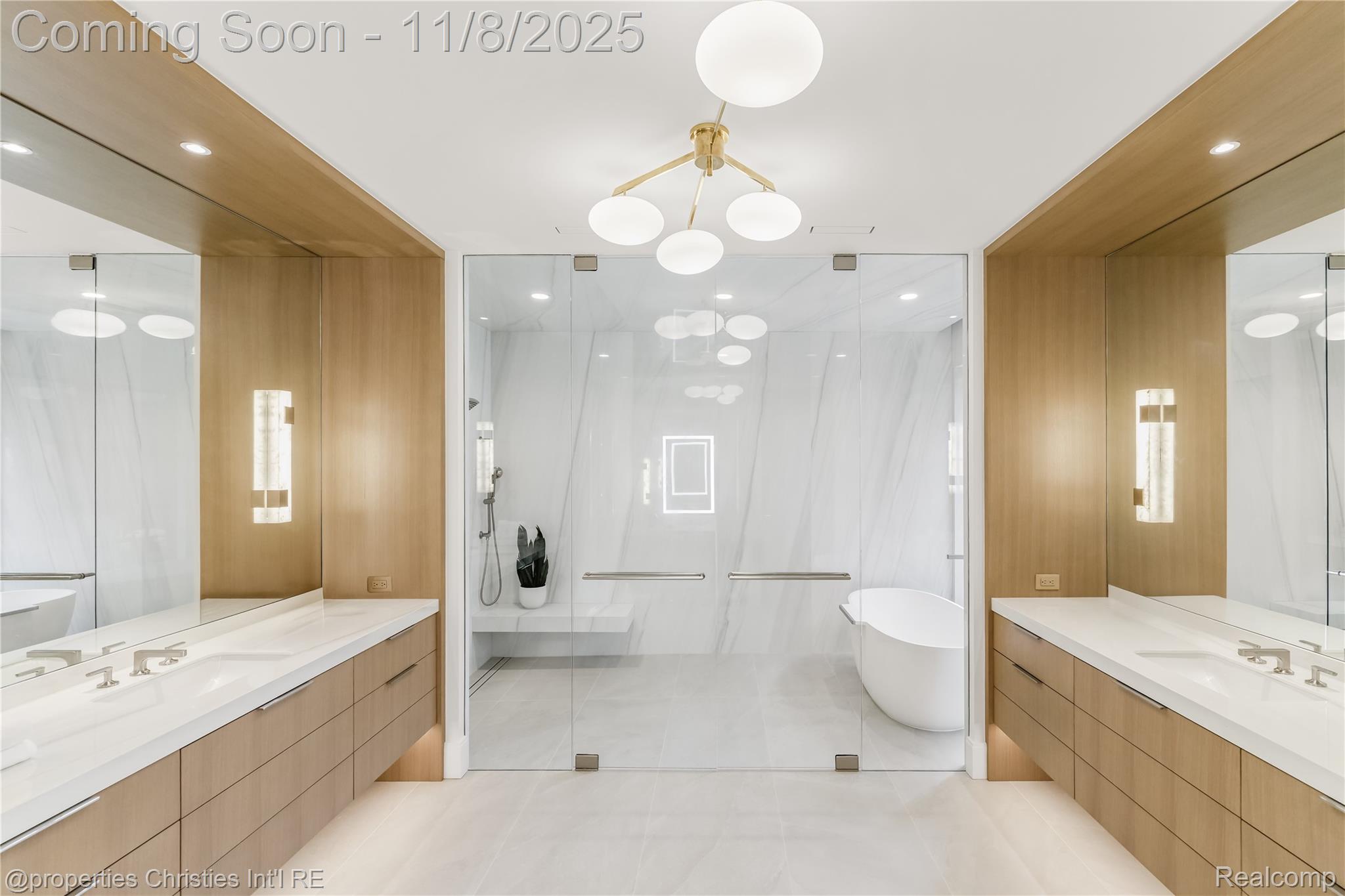 1260 Lyonhurst Street