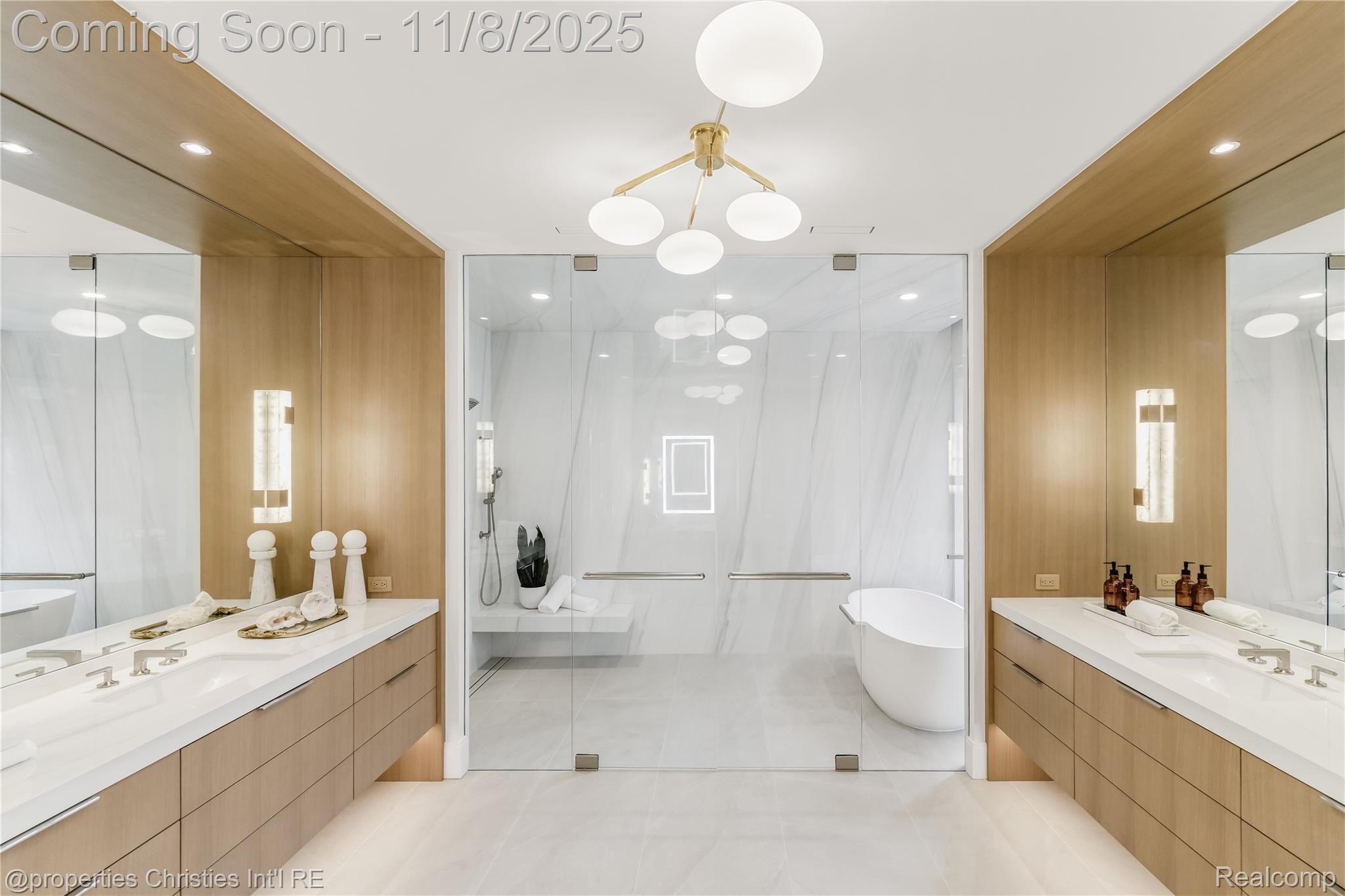 1260 Lyonhurst Street