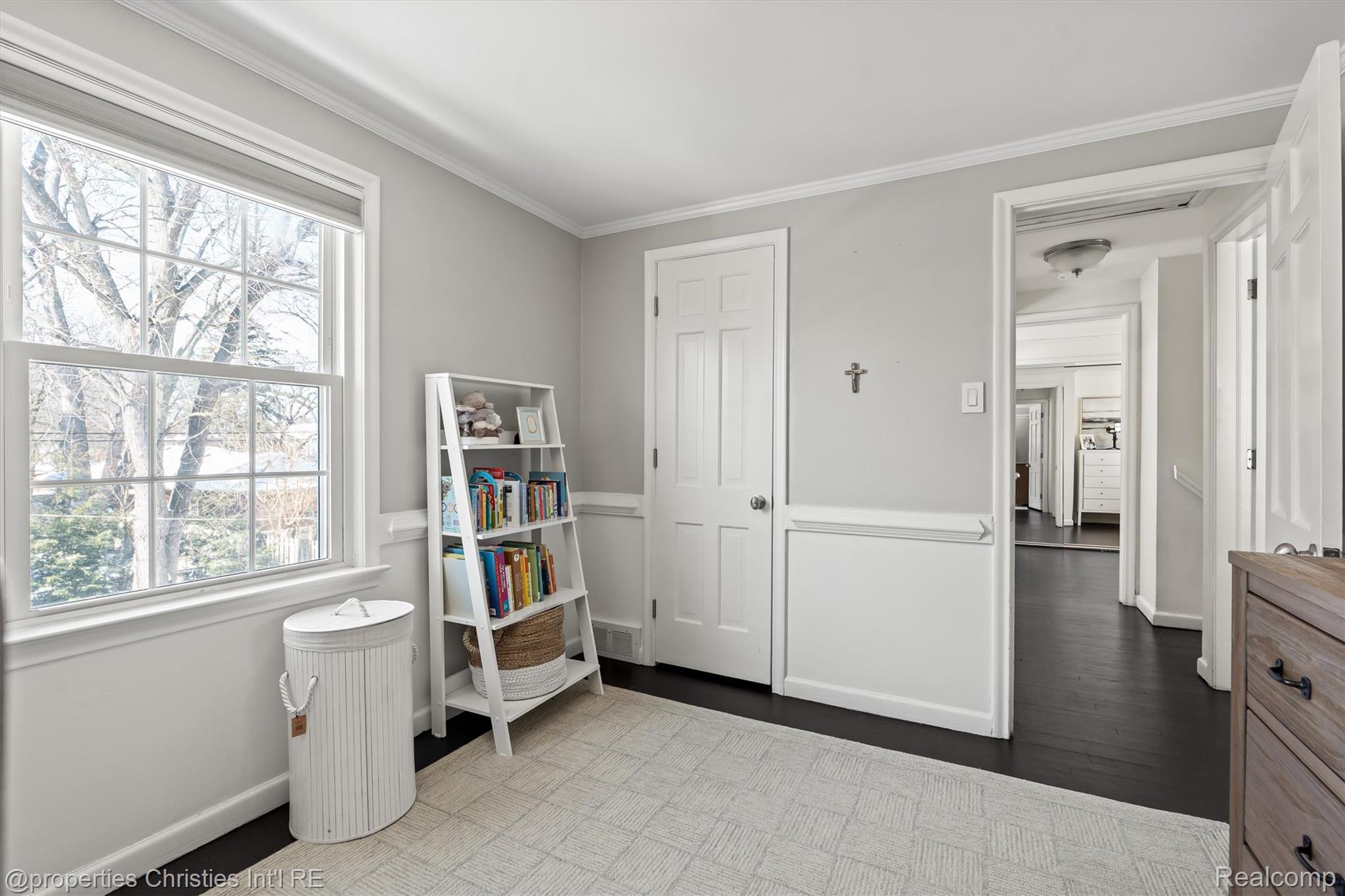 1146 Henrietta Street