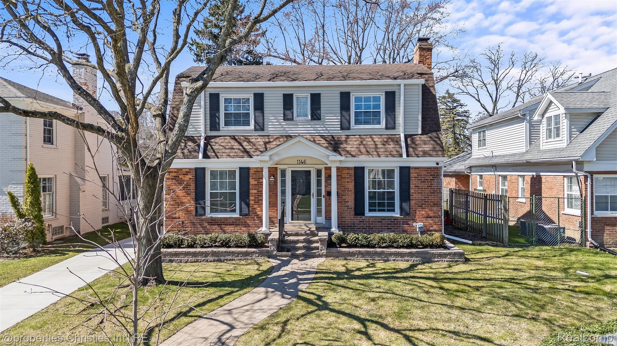 1146 Henrietta Street