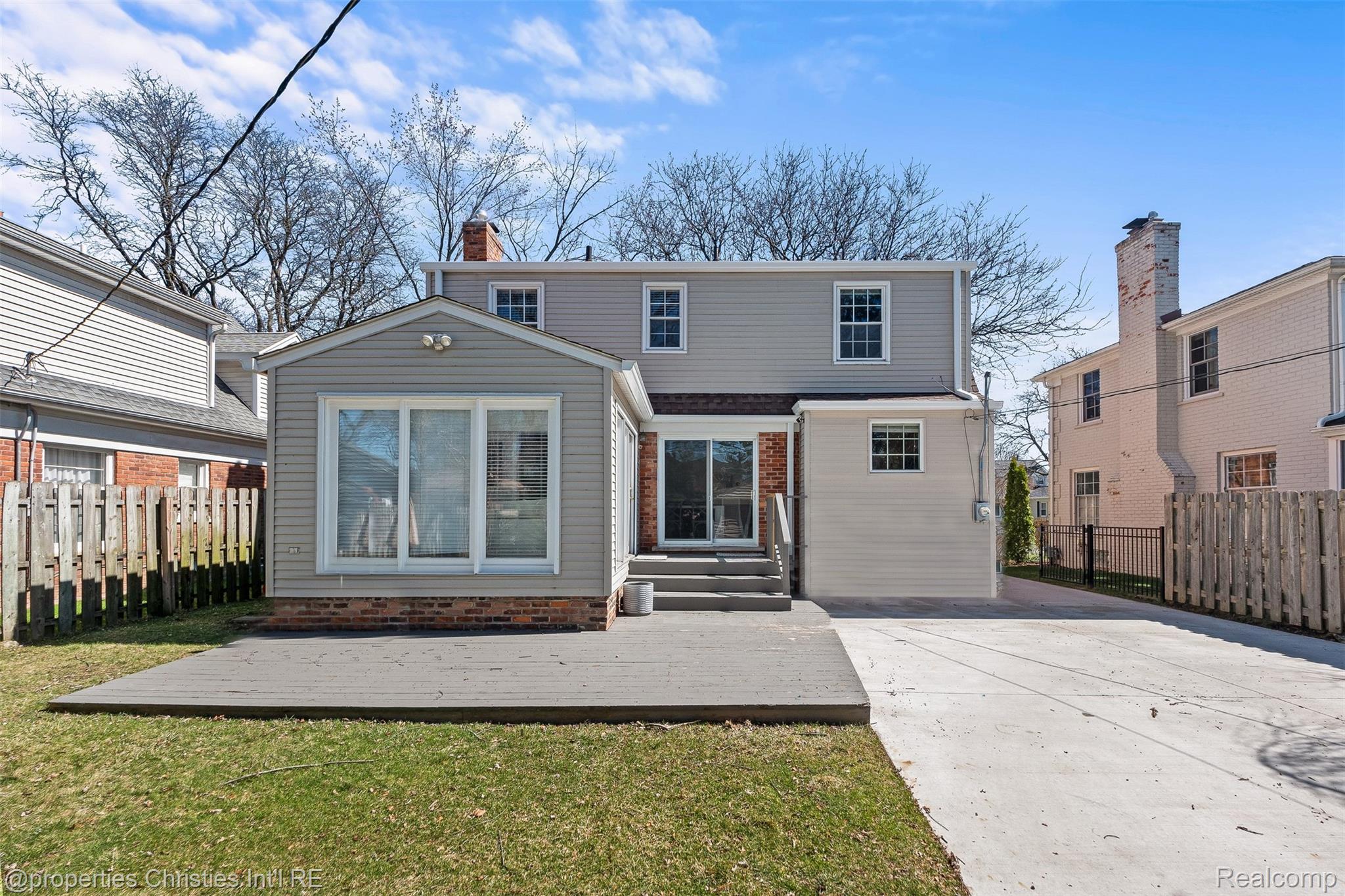 1146 Henrietta Street