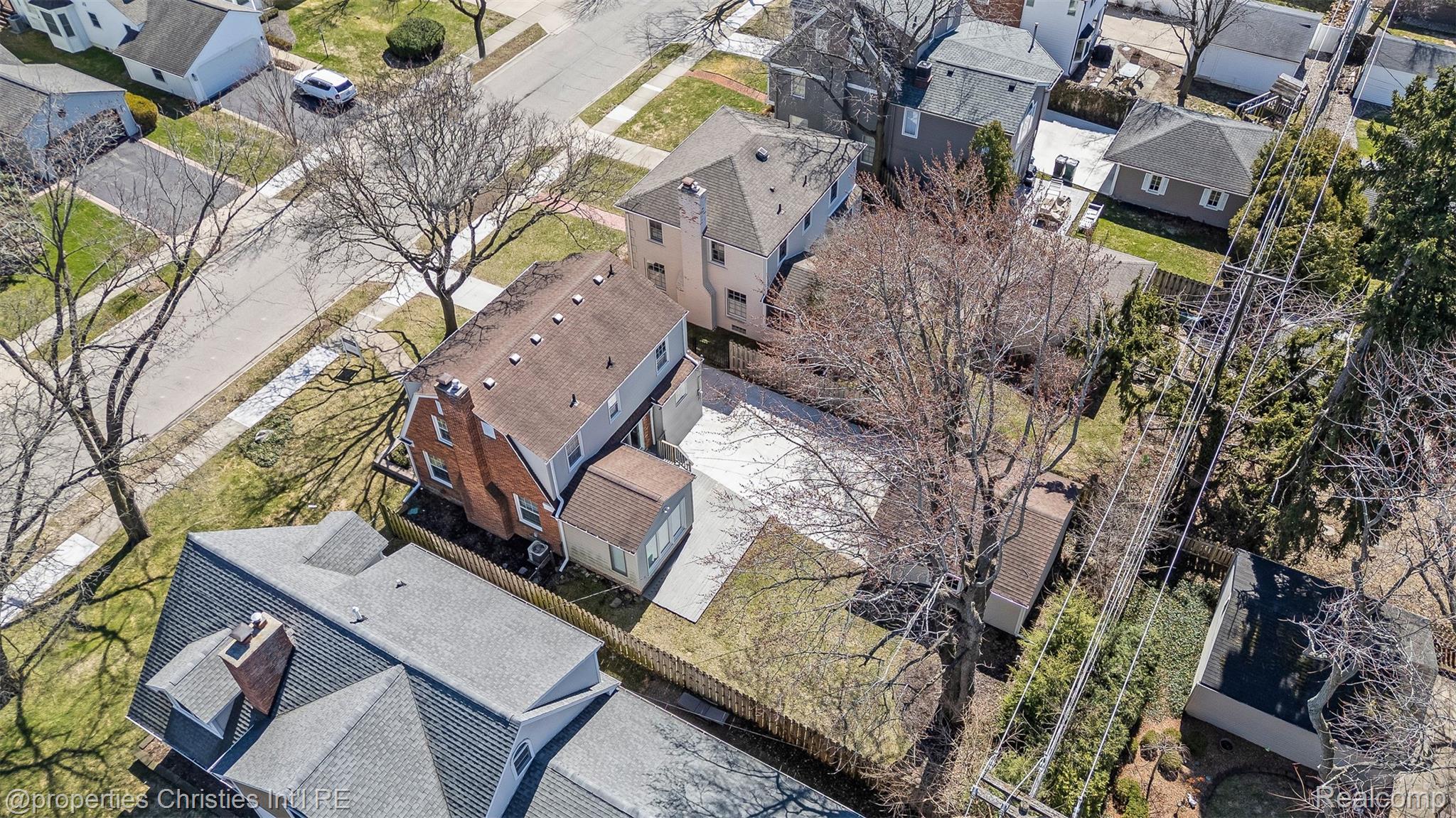 1146 Henrietta Street