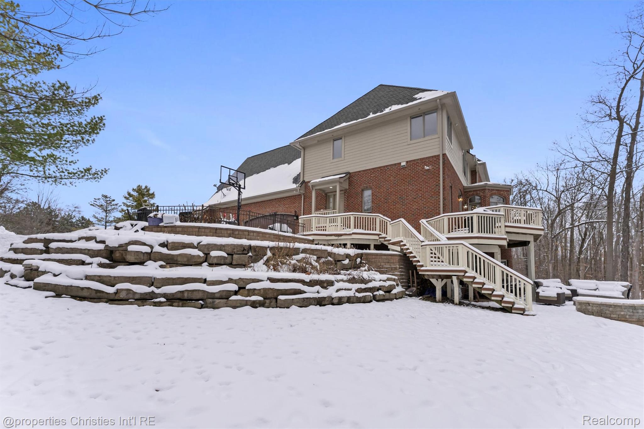 6947 Kirkbridge Hill