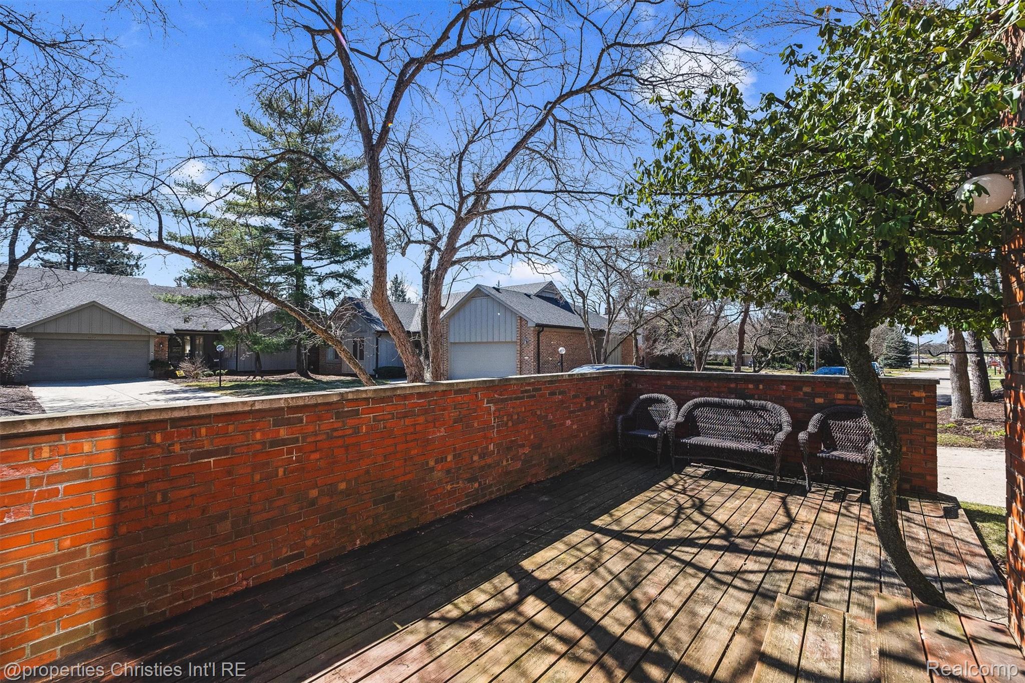 1060 Stratford Place