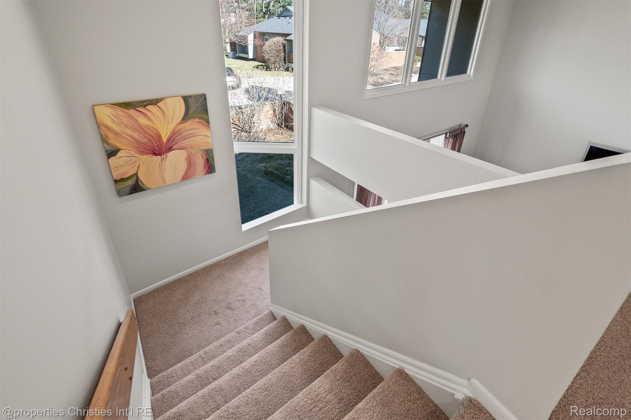 1060 Stratford Place