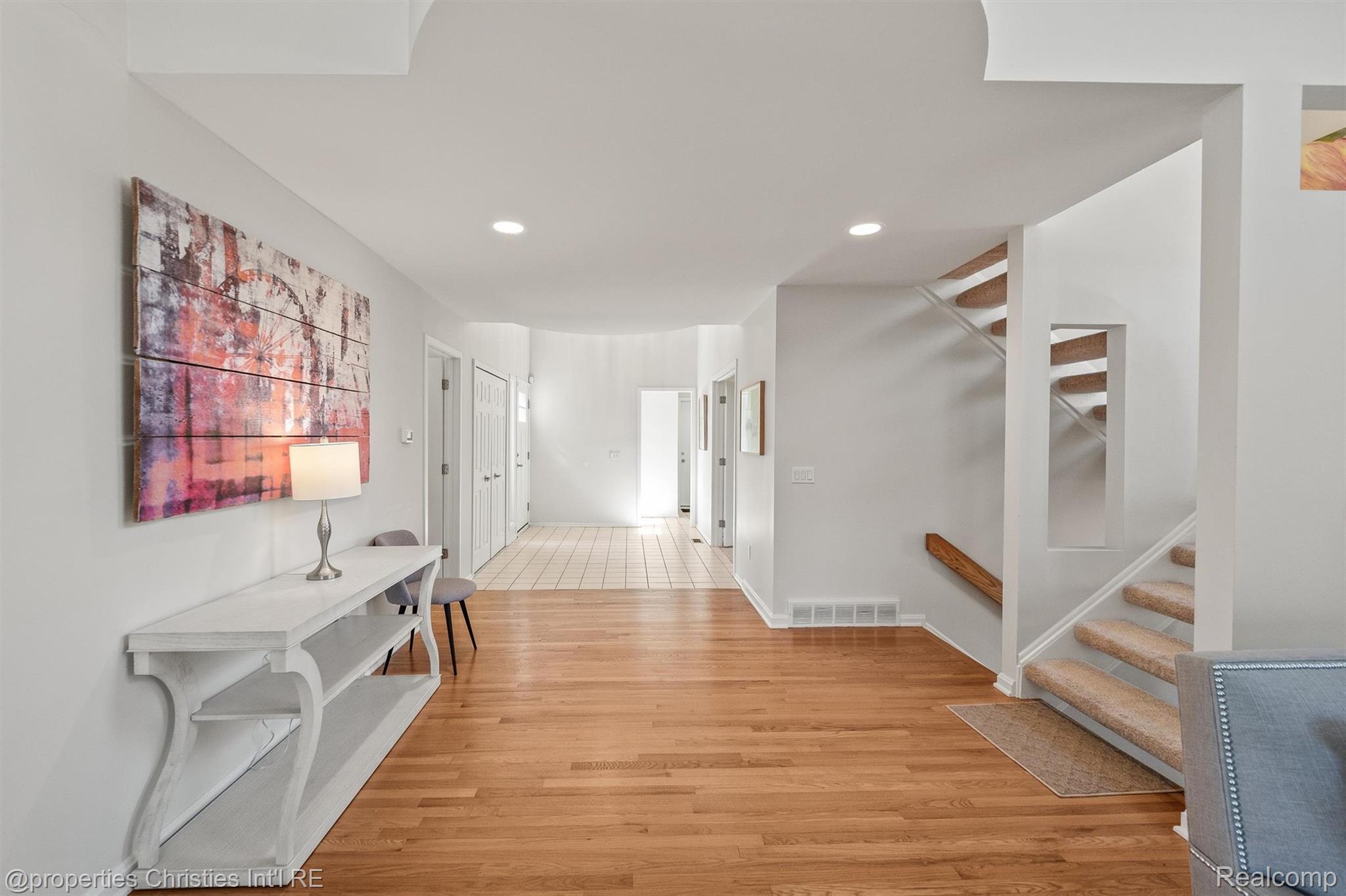 1060 Stratford Place