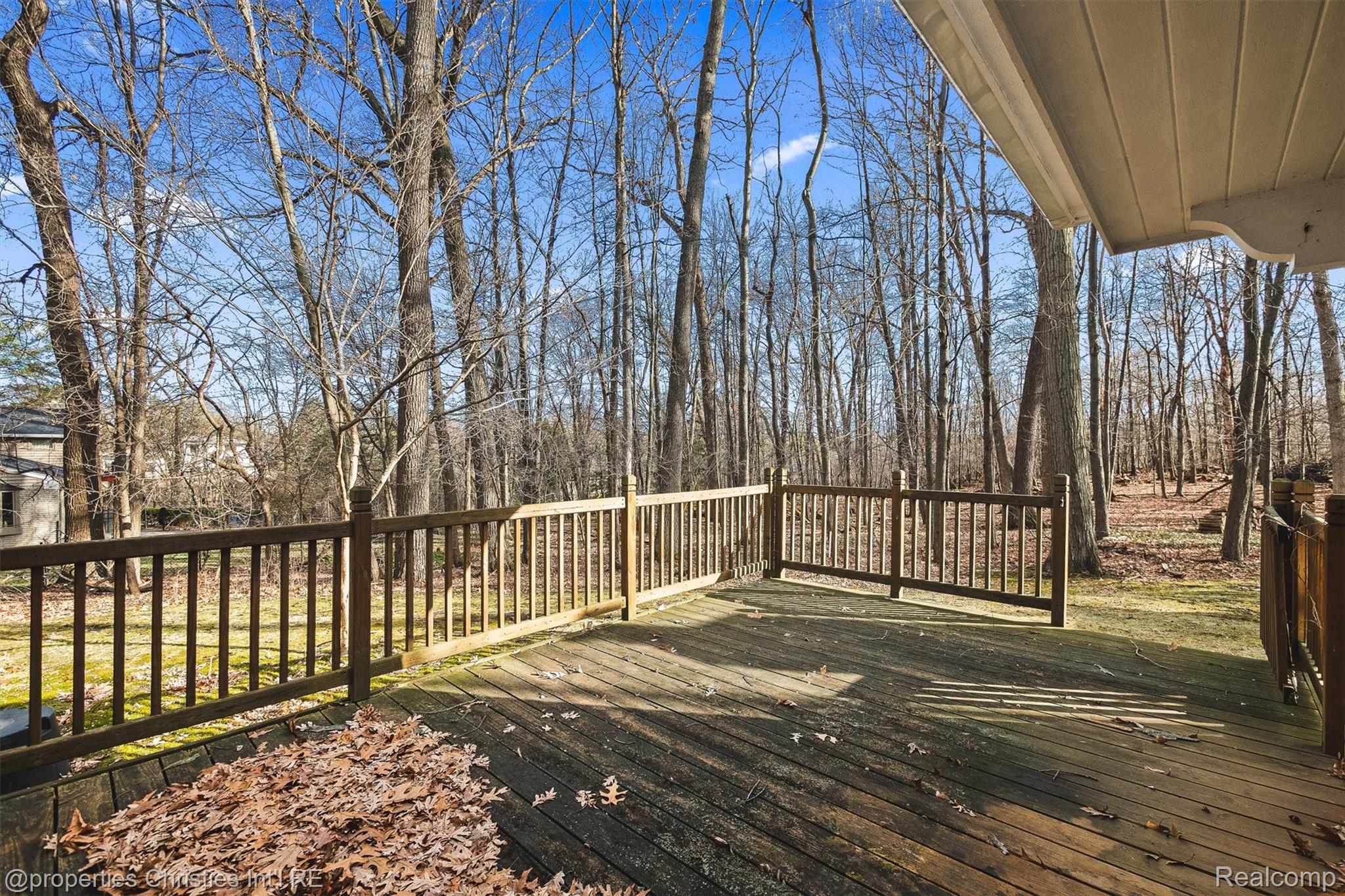 870 Highwood Drive
