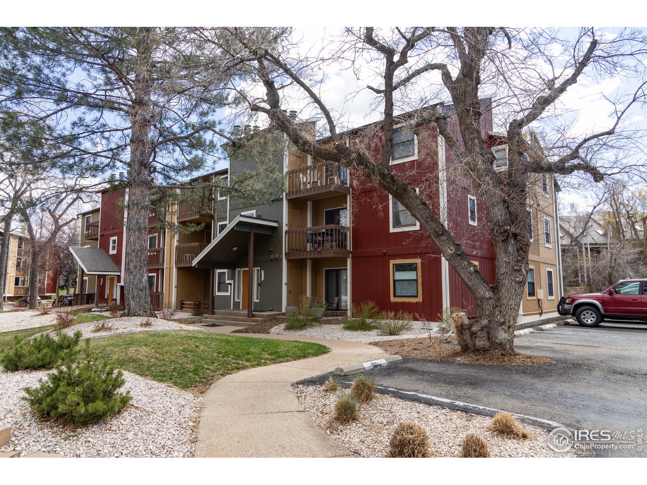 2930 Shadow Creek Dr 104