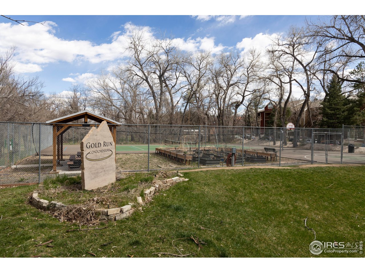 2930 Shadow Creek Dr 104