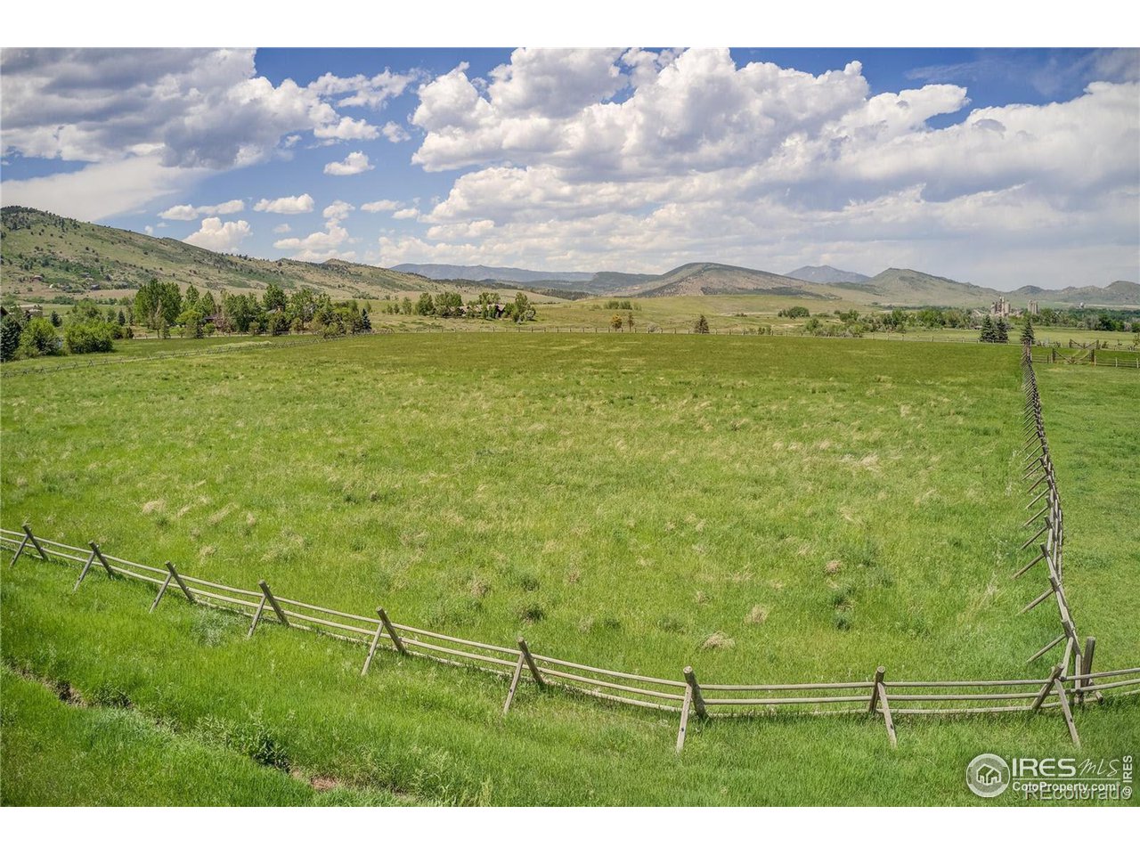 4930 Caribou Springs Trl Longmont