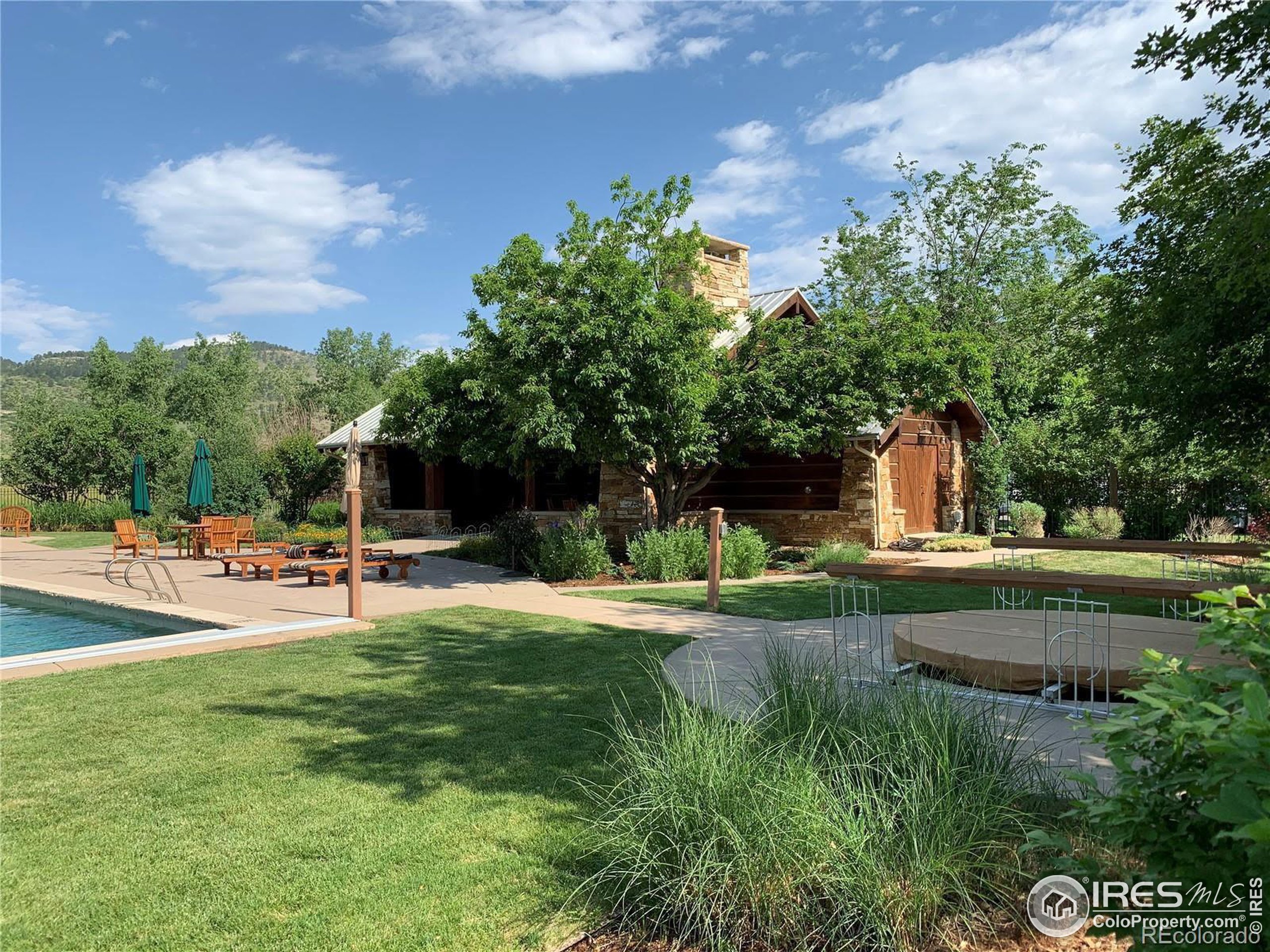 4930 Caribou Springs Trl Longmont