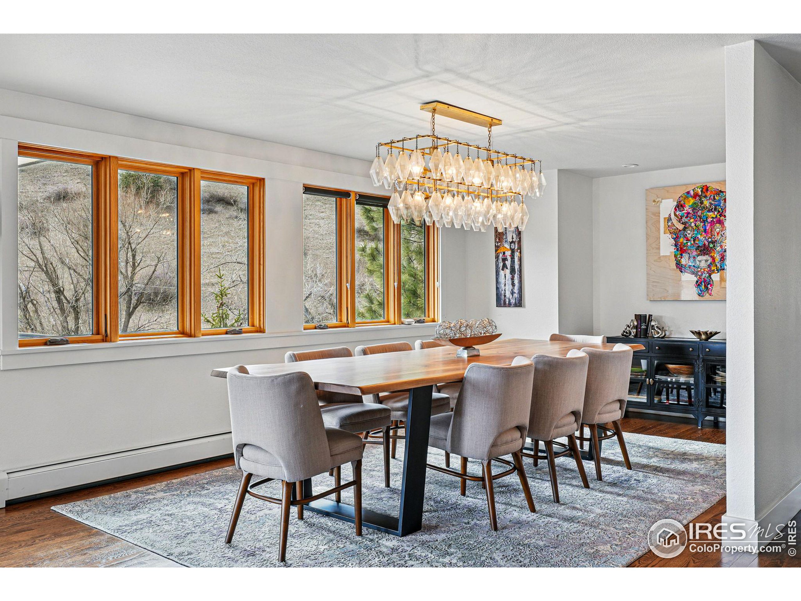 664 Sunshine Canyon Dr