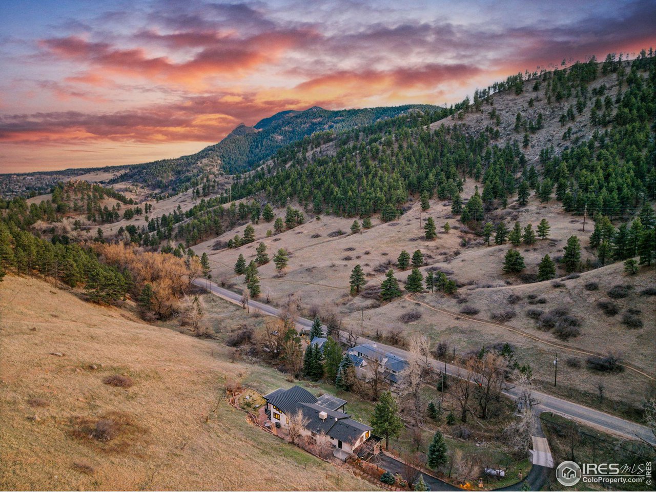 664 Sunshine Canyon Dr