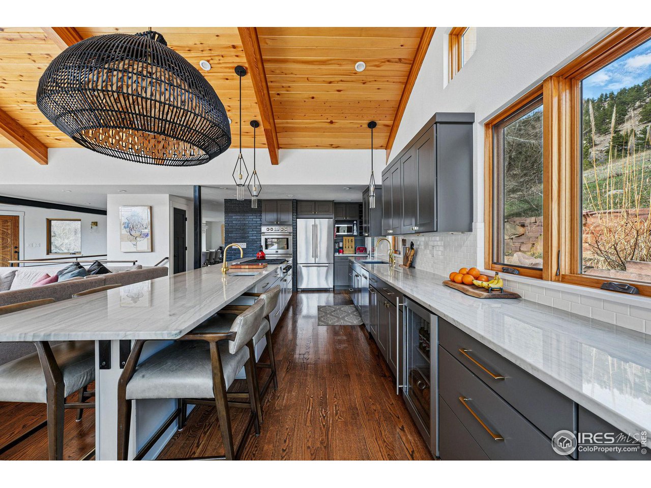 664 Sunshine Canyon Dr