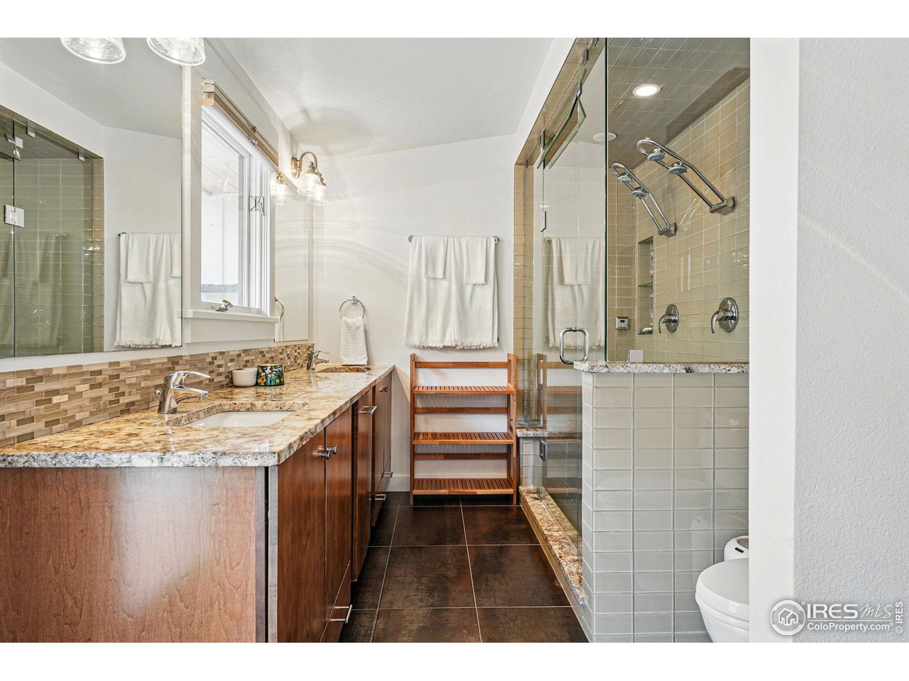 664 Sunshine Canyon Dr