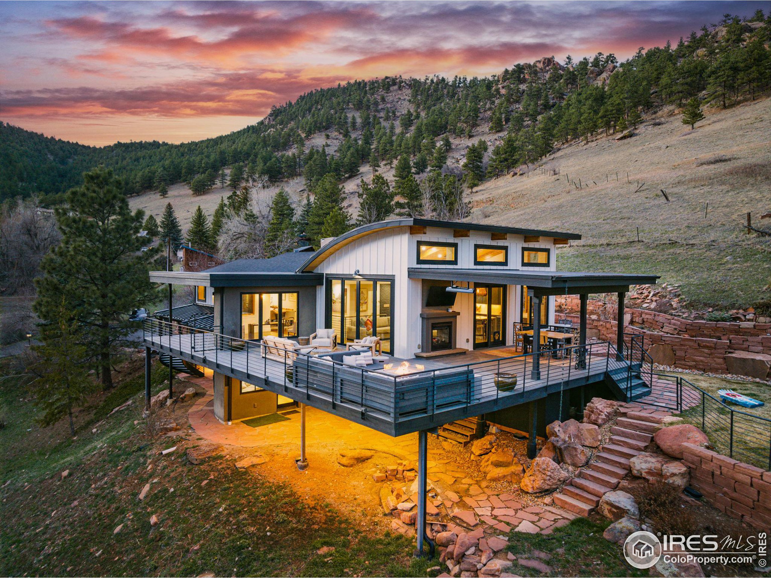 664 Sunshine Canyon Dr