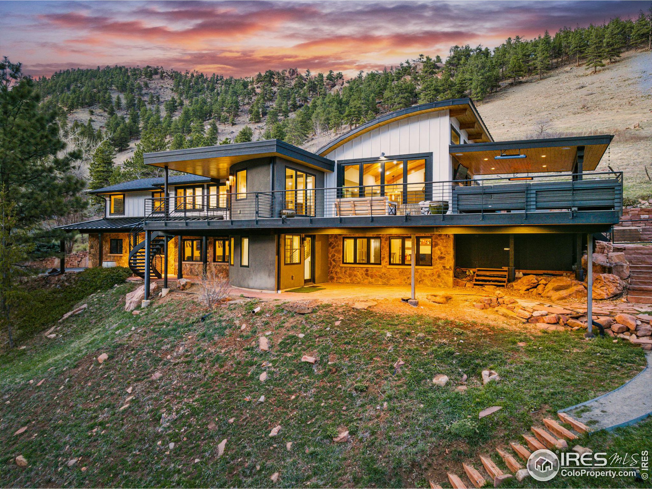 664 Sunshine Canyon Dr