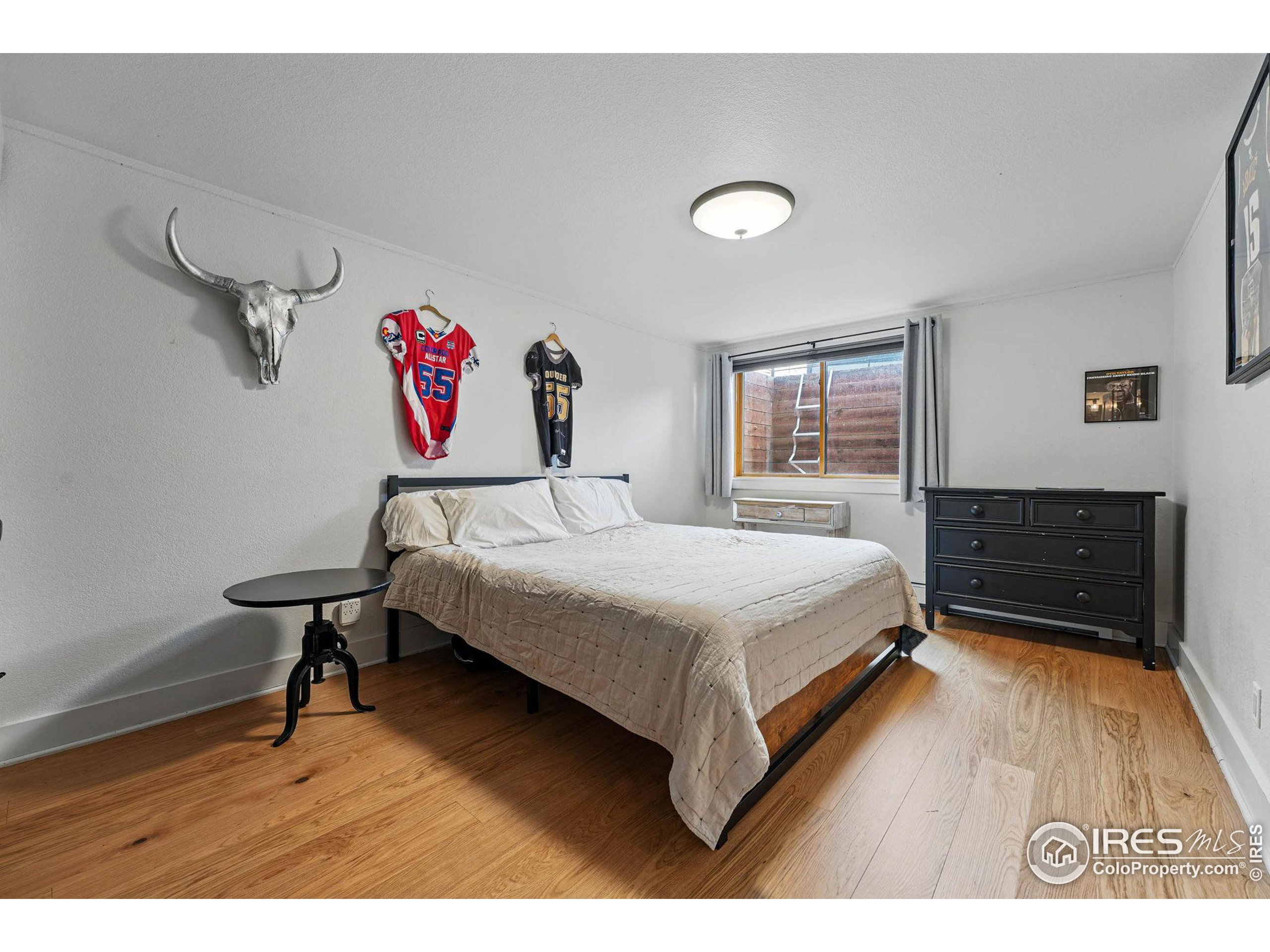 664 Sunshine Canyon Dr