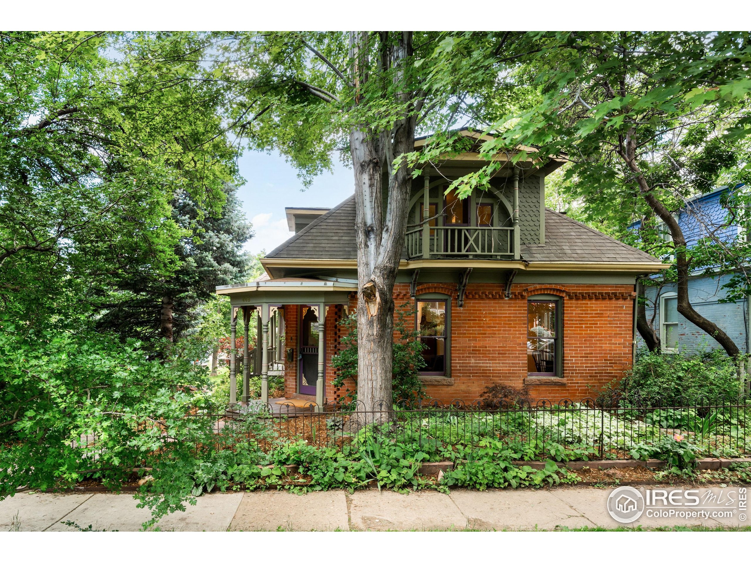 446 Pearl St