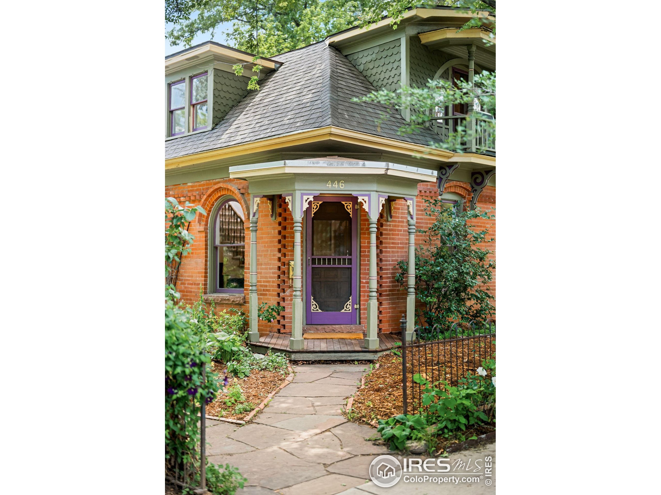 446 Pearl St