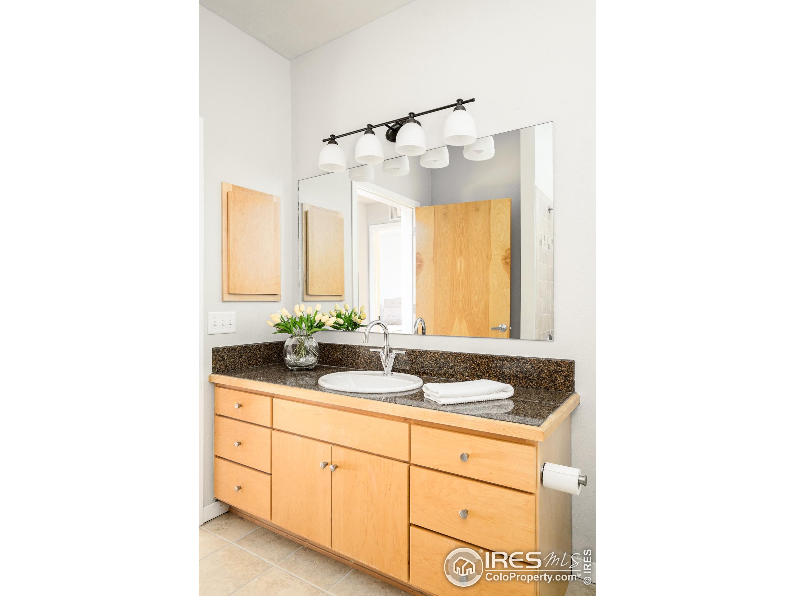 4650 Holiday Dr 301
