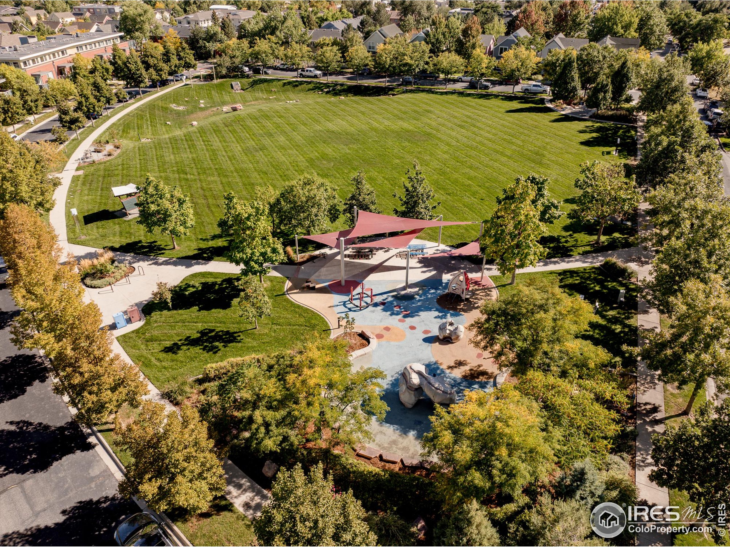 4650 Holiday Dr 301