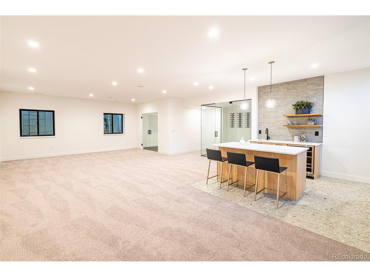2126 Vine Ave
