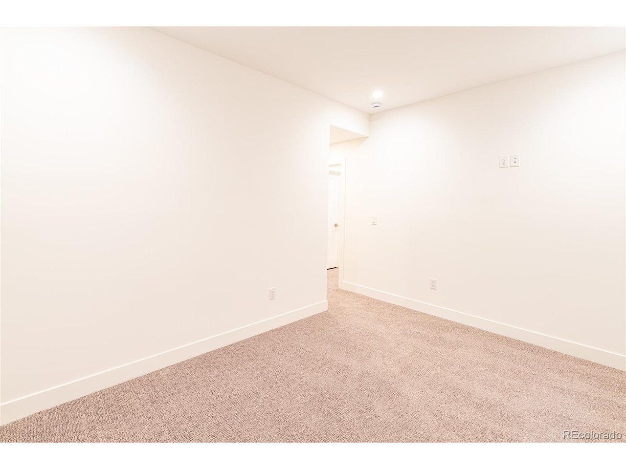 2126 Vine Ave
