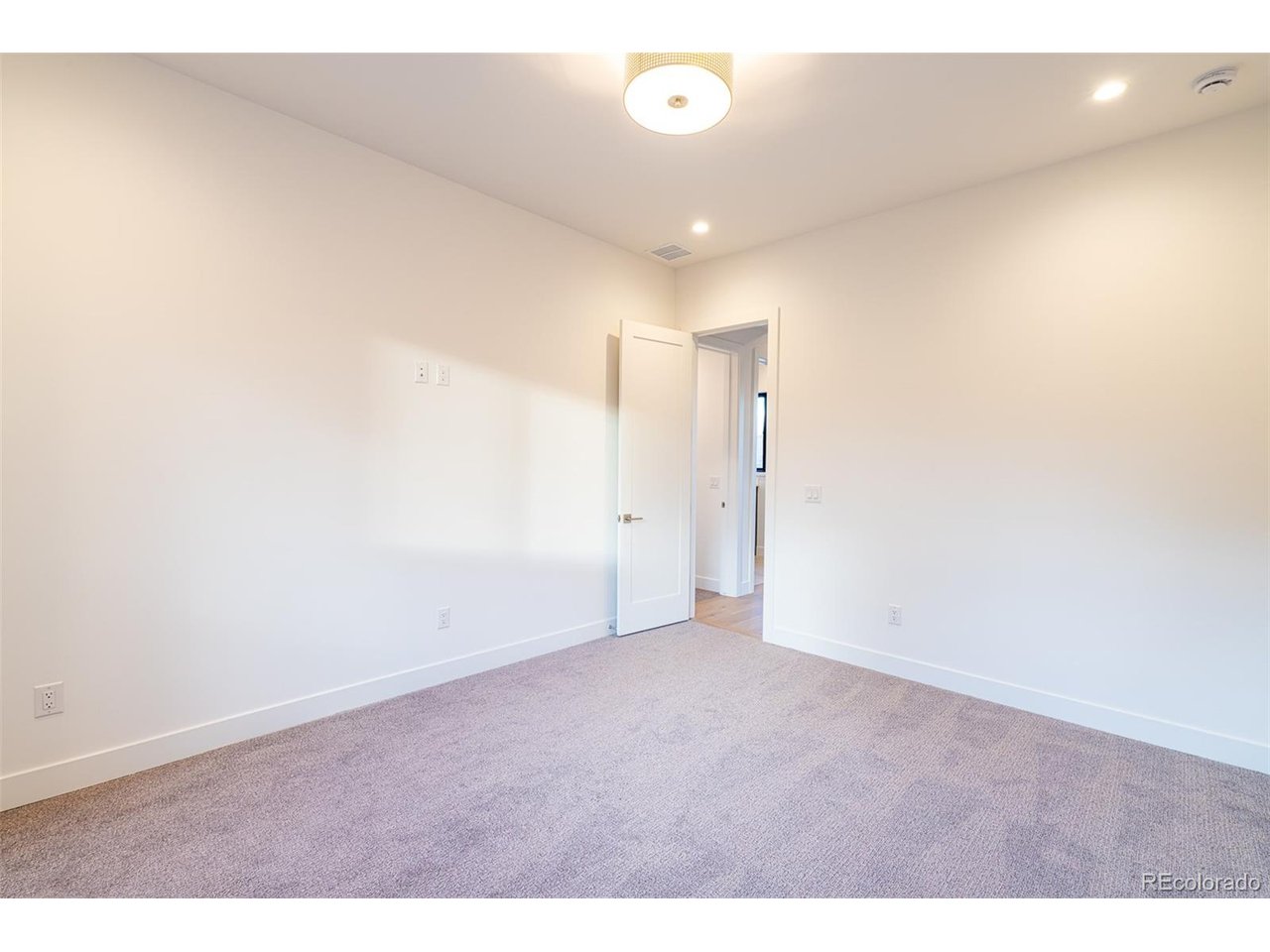 2126 Vine Ave