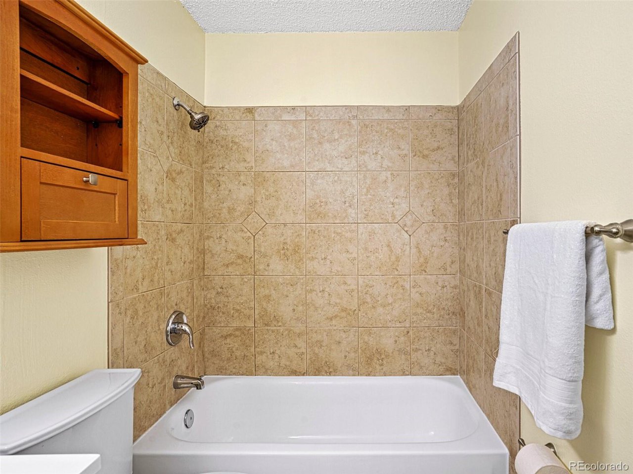 3303 Madison Ave T209