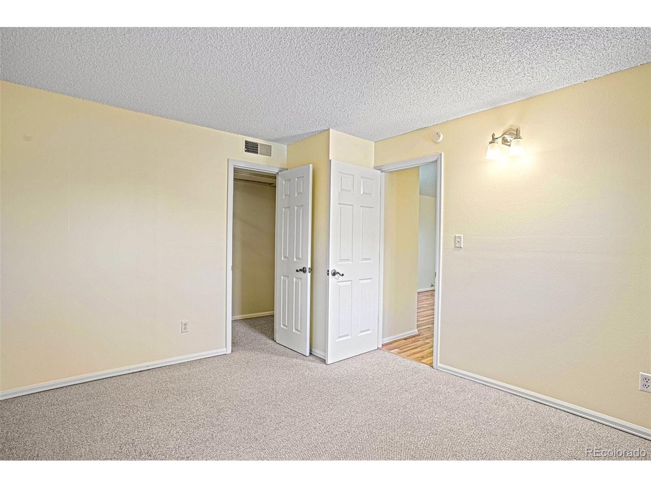 3303 Madison Ave T209