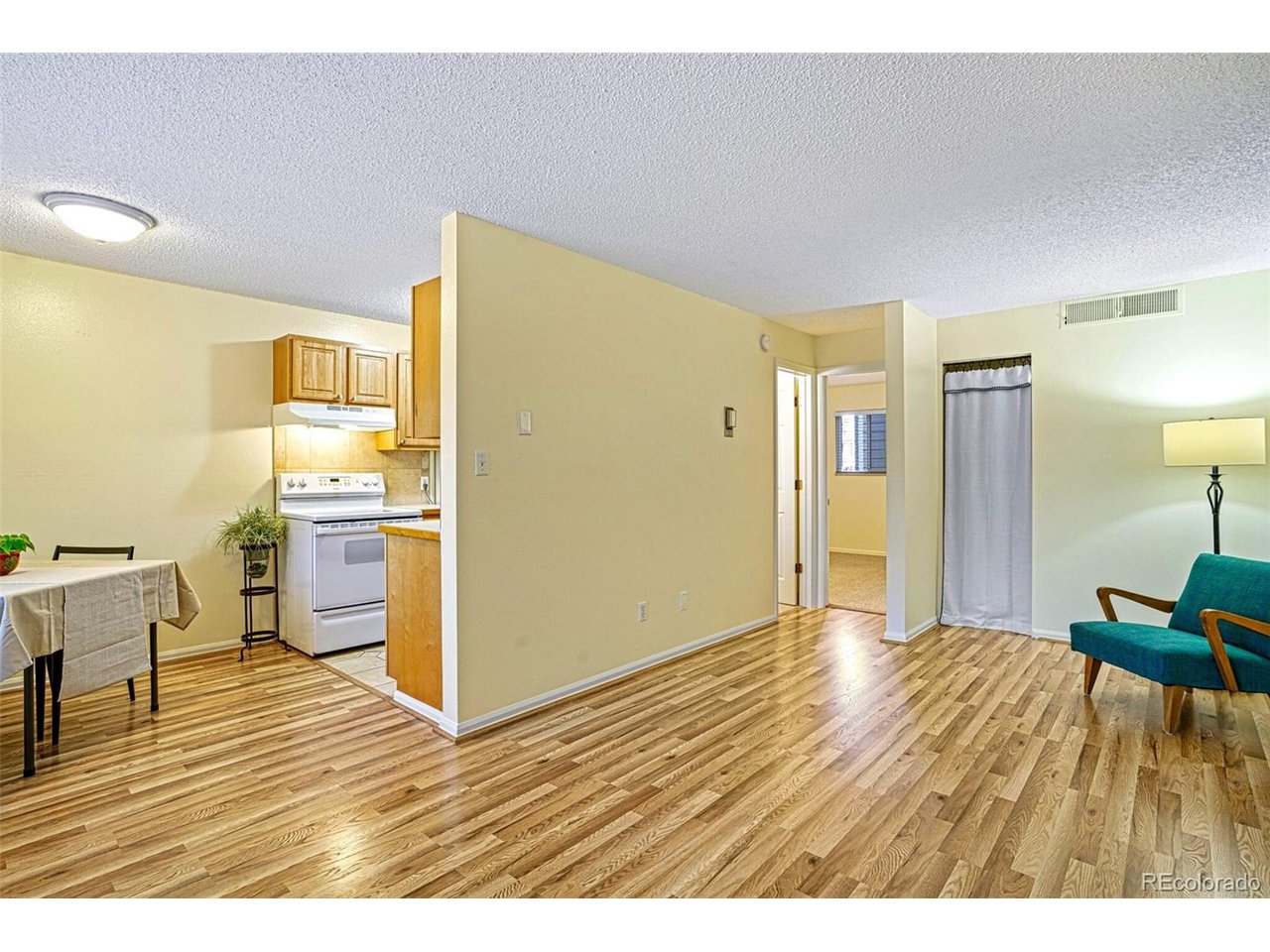 3303 Madison Ave T209