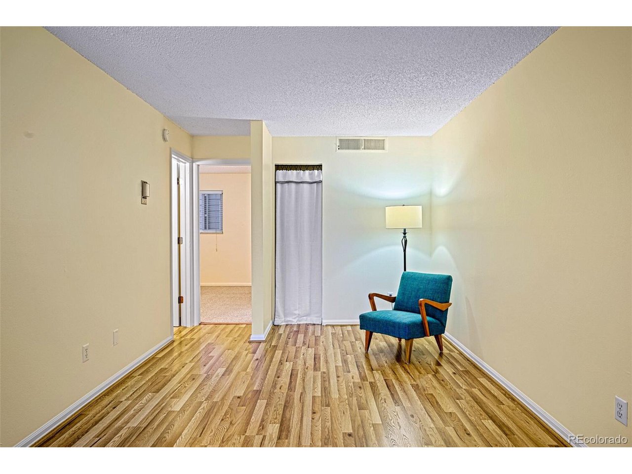 3303 Madison Ave T209