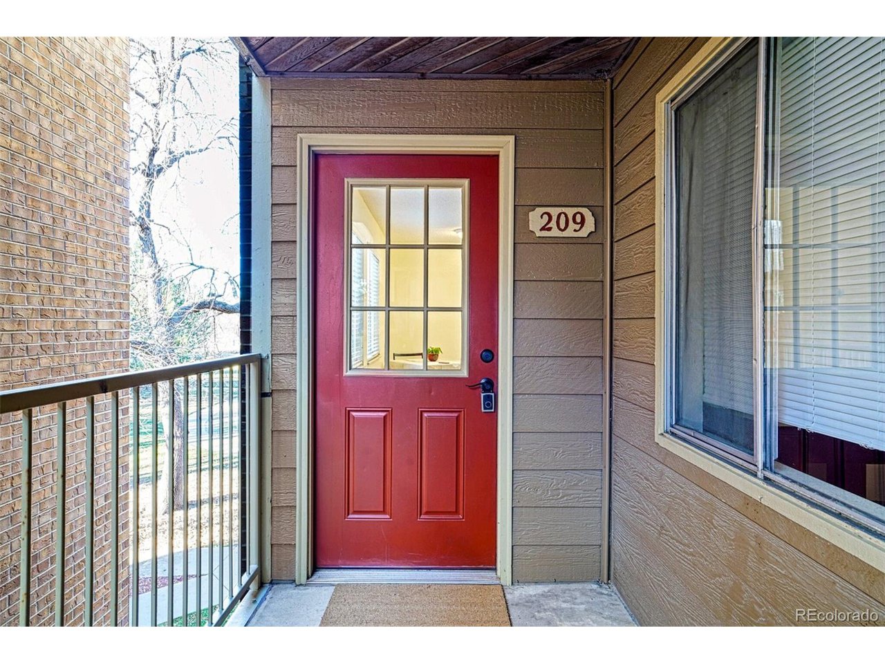 3303 Madison Ave T209