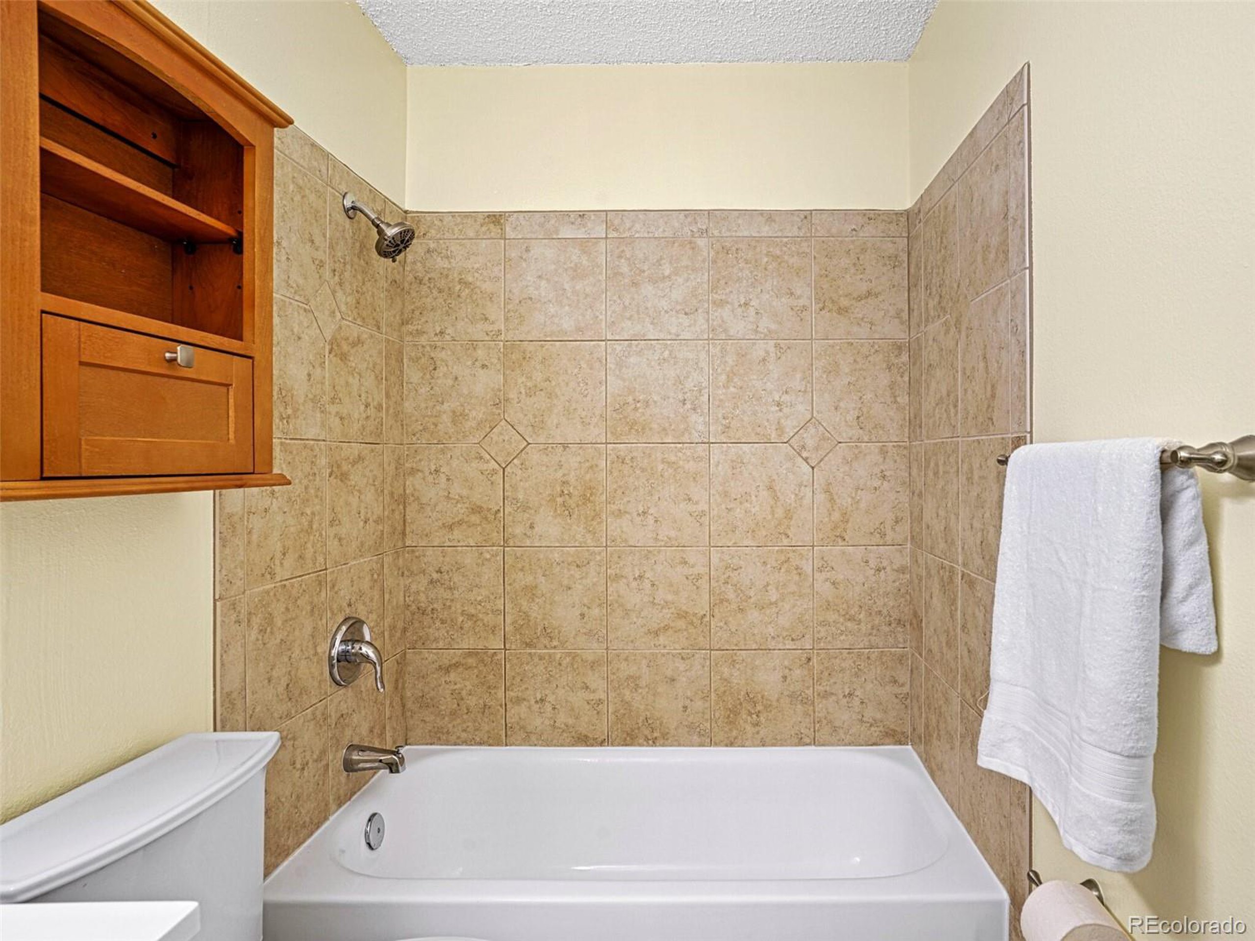 3303 Madison Ave T209