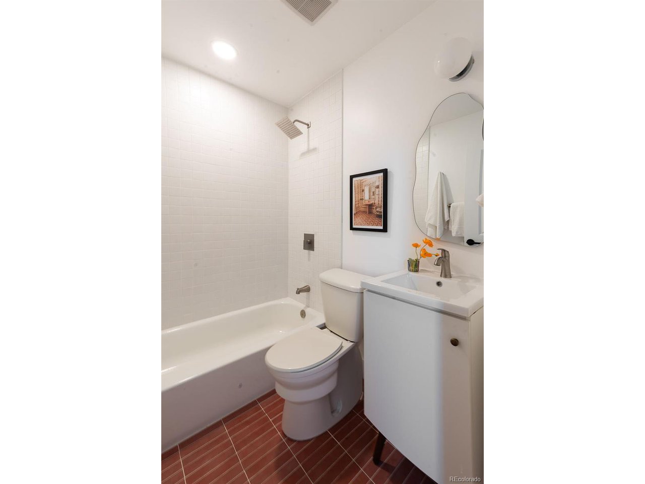 7638 Brockway Dr