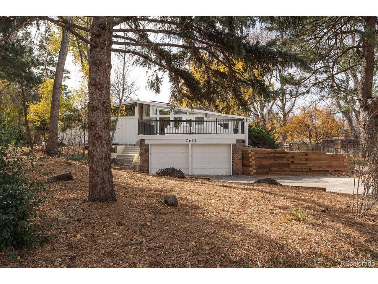 7638 Brockway Dr
