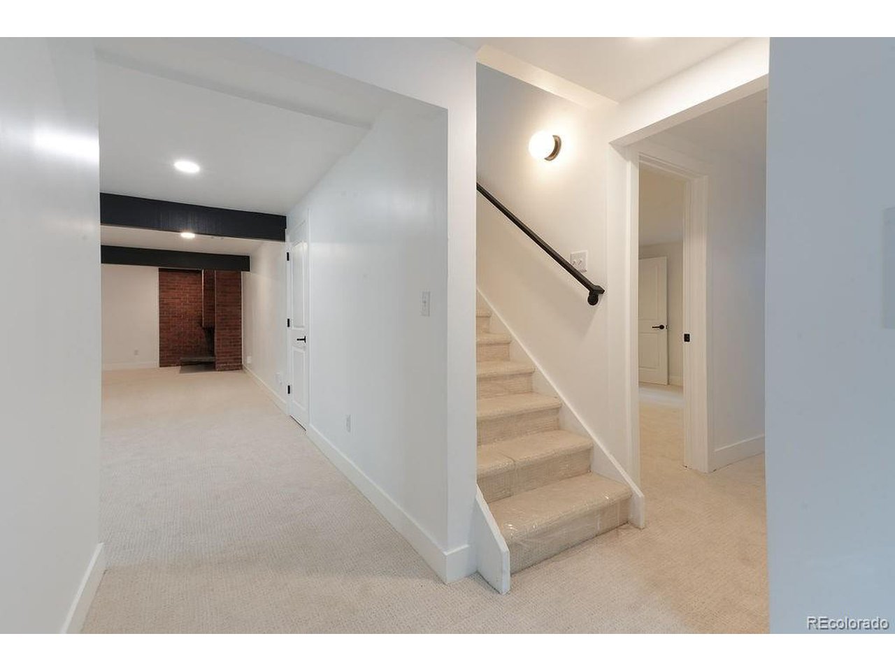 7638 Brockway Dr