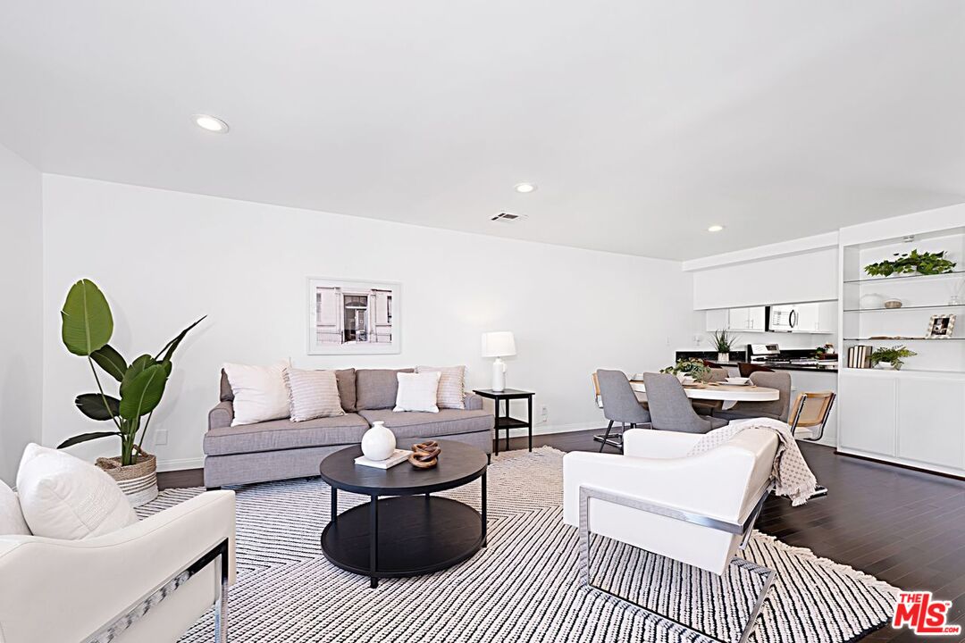 4365 Mclaughlin Ave Unit: 12
