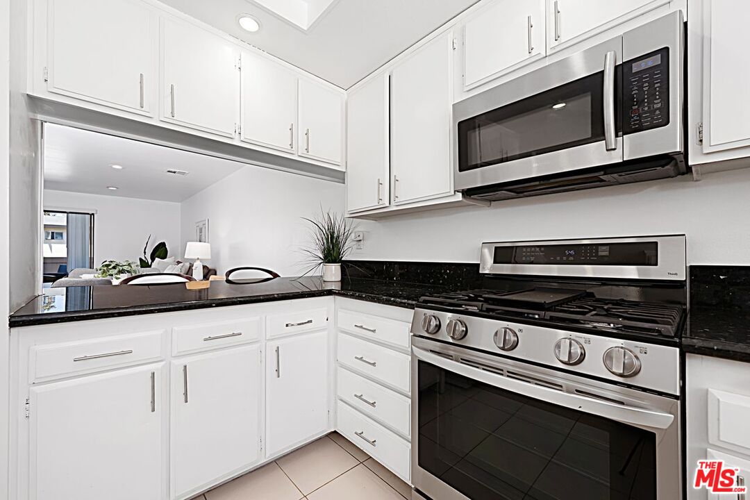 4365 Mclaughlin Ave Unit: 12