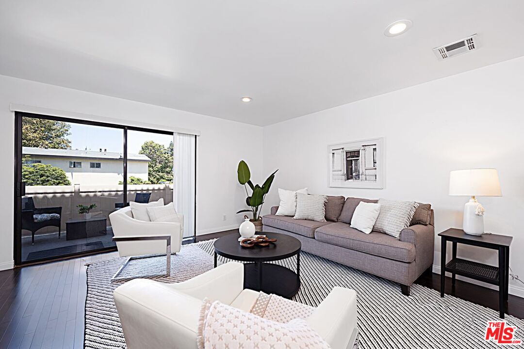 4365 Mclaughlin Ave Unit: 12