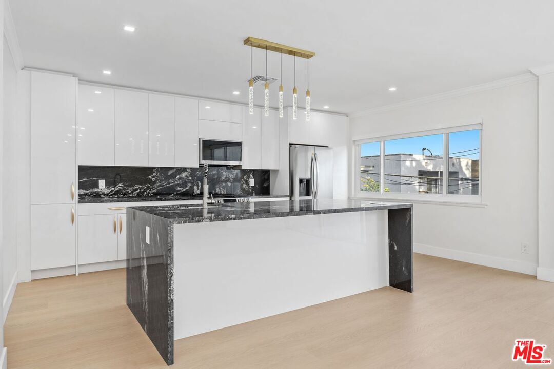 1223 23rd St Unit: C