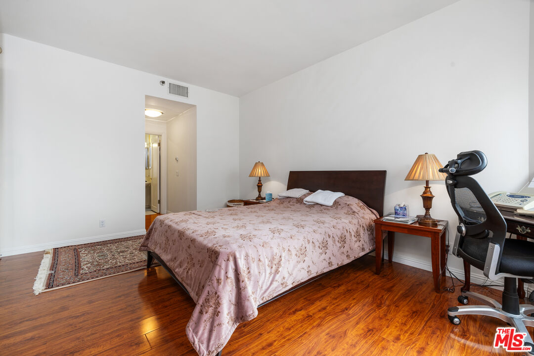 10550 Wilshire Blvd Unit: 1001