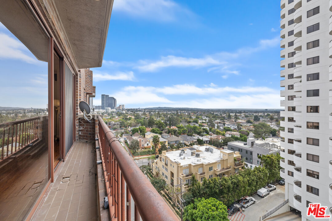 10550 Wilshire Blvd Unit: 1001