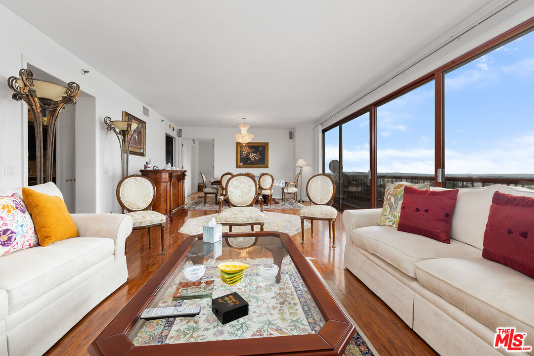 10550 Wilshire Blvd Unit: 1001