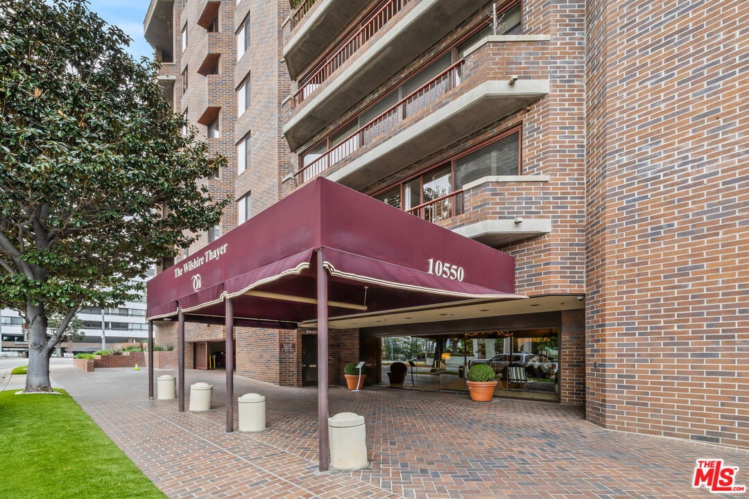 10550 Wilshire Blvd Unit: 1001